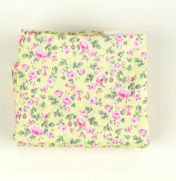 Sarı Zemin Güllü Doğal Kumaş (yarım metre)