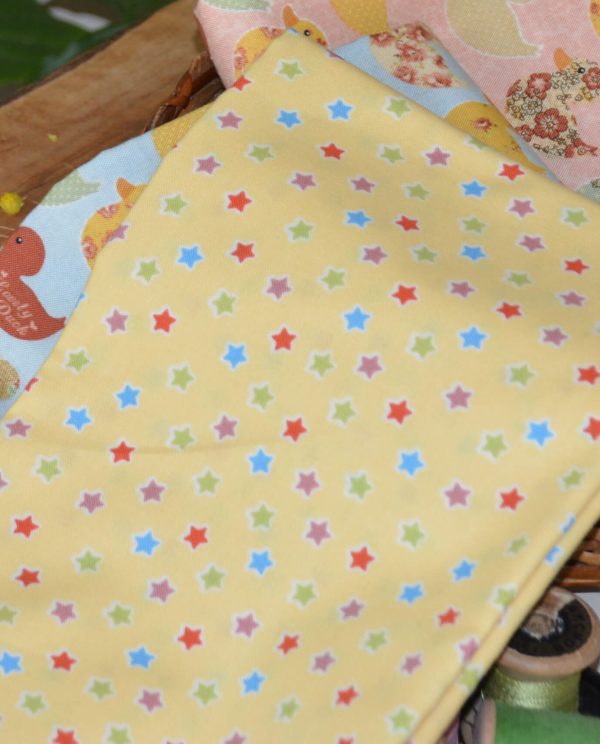Mini Yıldızlar Doğal Pamuk Kumaş Sarı (yarım metre)