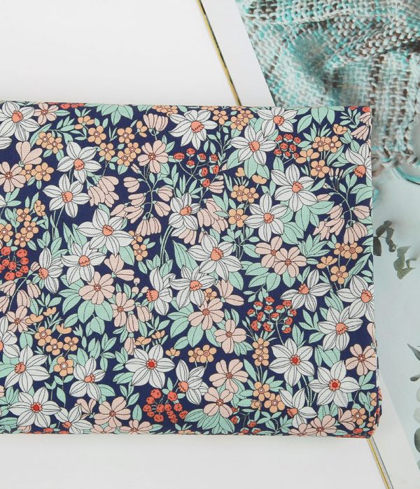 Yaz Gecesi Çiçekleri Doğal Pamuk Kumaş (yarım metre)